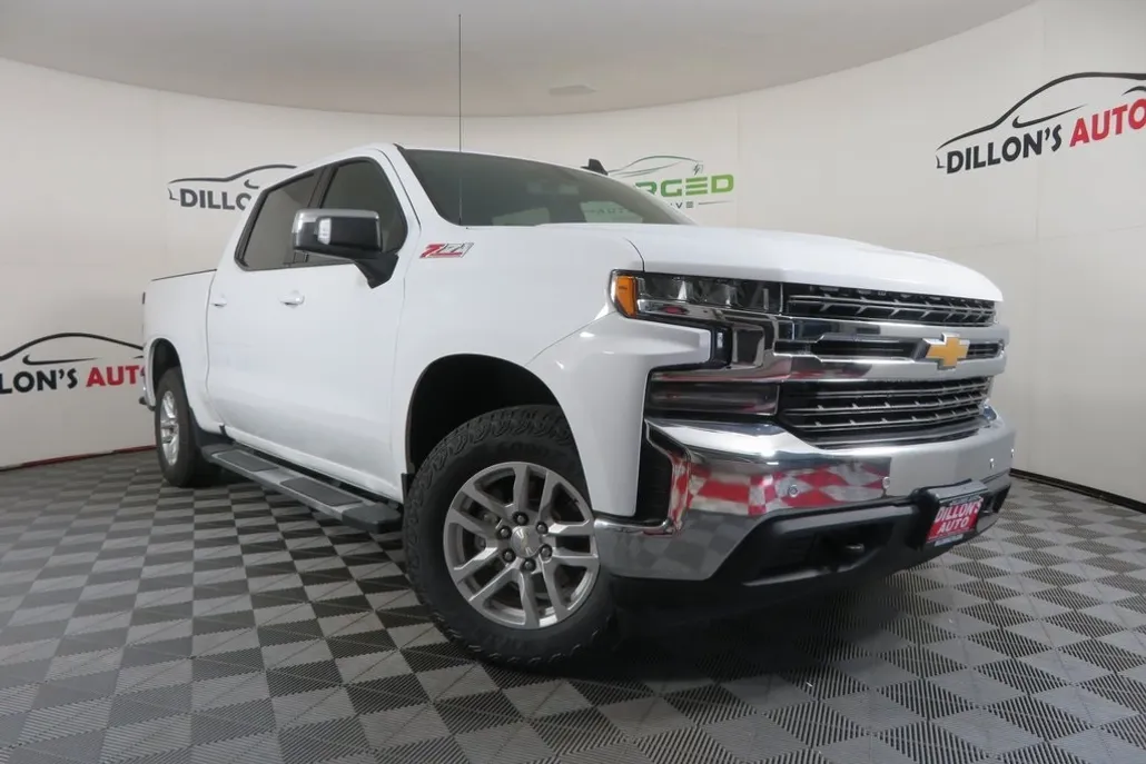 2022 Chevrolet Silverado 1500 LT photo 1