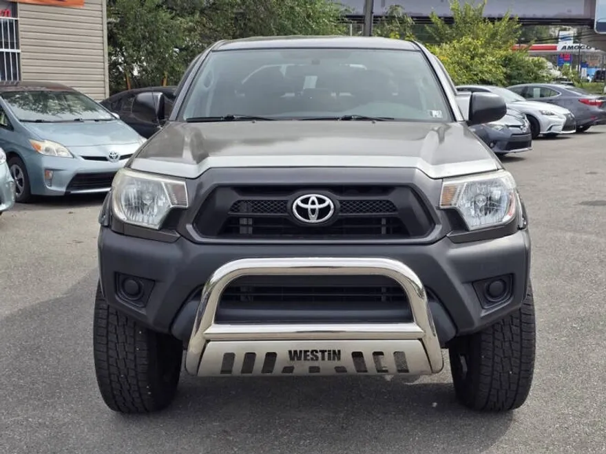 2014 Toyota Tacoma Double Cab V6 photo 1