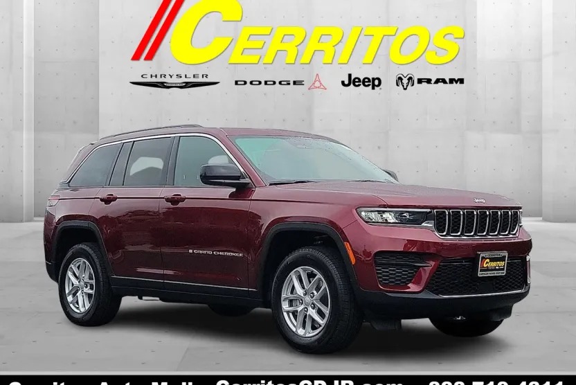 2025 Jeep Grand Cherokee Laredo photo 1