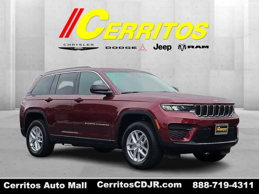 2025 Jeep Grand Cherokee Laredo photo 1