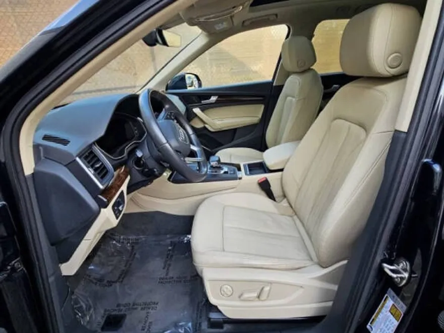 2020 Audi Q5 Premium 55 TFSI photo 1