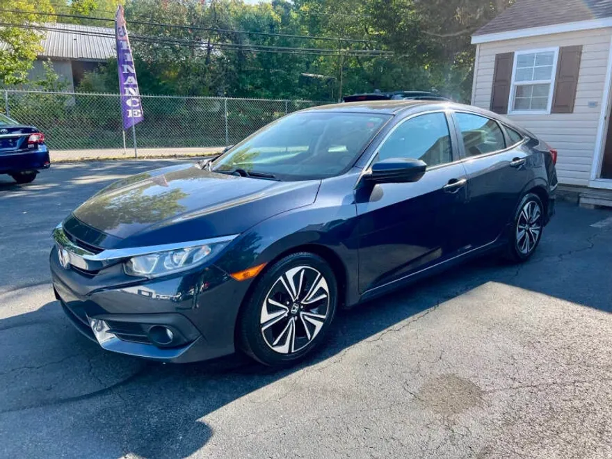 2017 Honda Civic EX-L photo 1