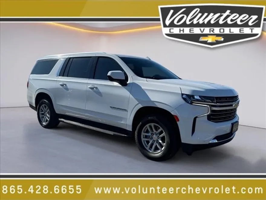 2023 Chevrolet Suburban LT photo 1