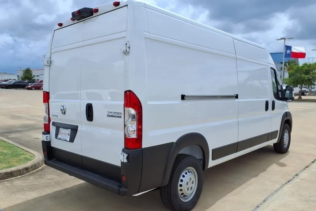 2025 Ram ProMaster 2500 photo 1