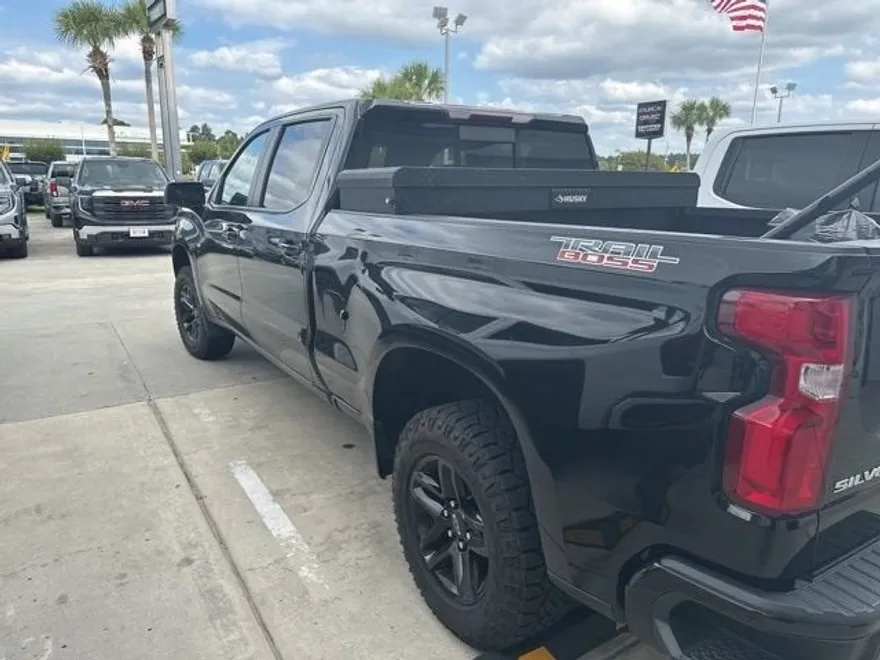 2021 Chevrolet Silverado 1500 LT Trail Boss photo 1