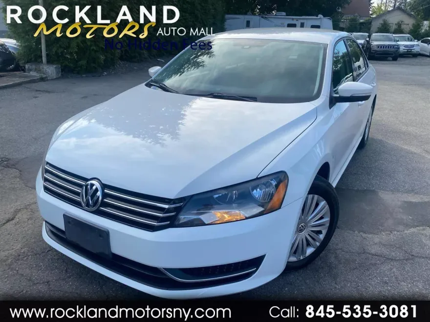 2014 Volkswagen Passat Wolfsburg Edition photo 1