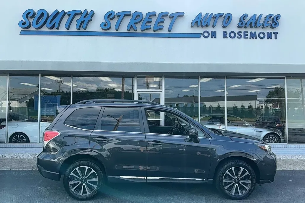 2017 Subaru Forester 2.0XT Touring photo 1