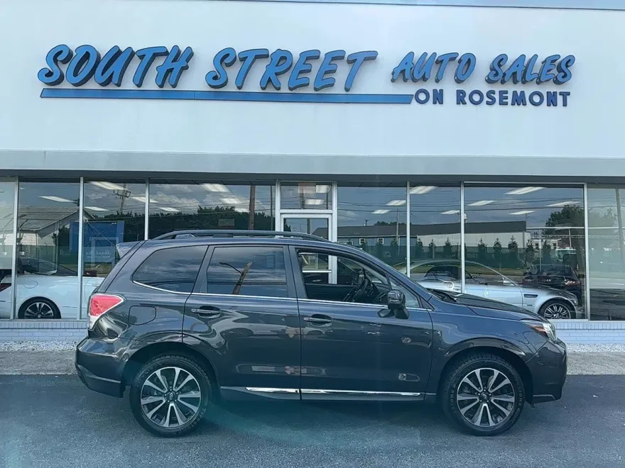 2017 Subaru Forester 2.0XT Touring photo 1