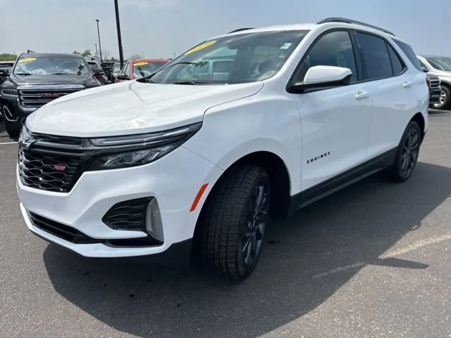 2024 Chevrolet Equinox RS photo 1