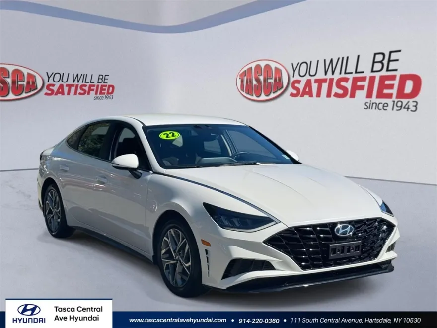 2022 Hyundai Sonata SEL photo 1
