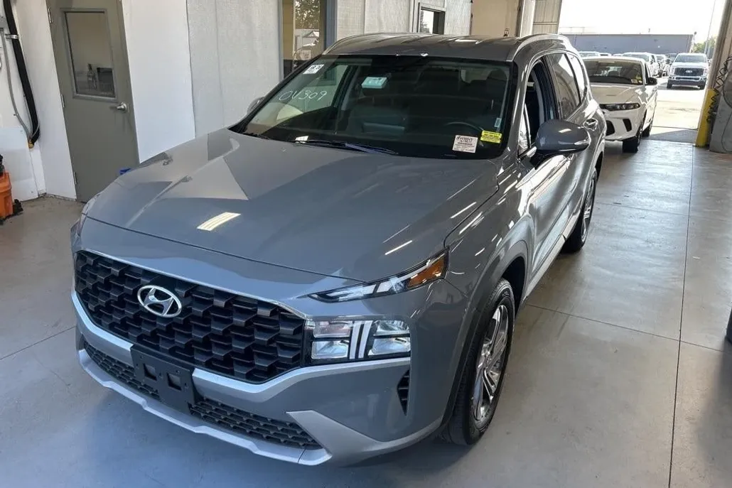 2023 Hyundai Santa Fe SEL photo 1