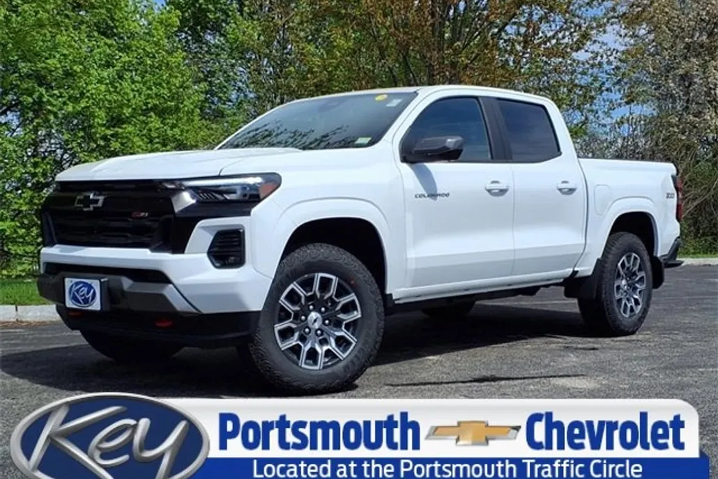 2025 Chevrolet Colorado Z71 photo 1
