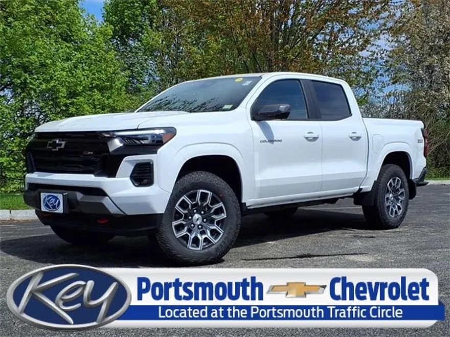 2025 Chevrolet Colorado Z71 photo 1