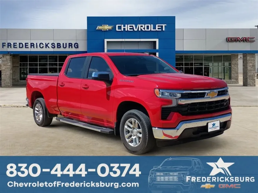 2024 Chevrolet Silverado 1500 LT photo 1