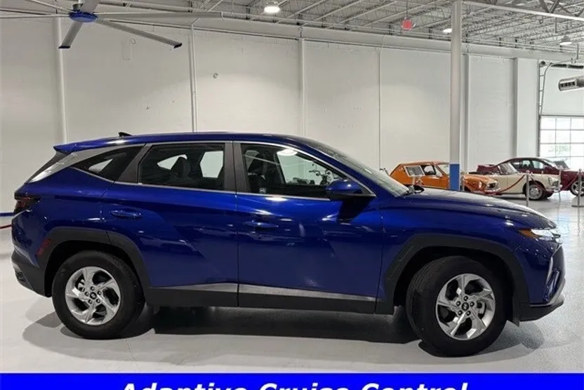 2022 Hyundai Tucson SE photo 1