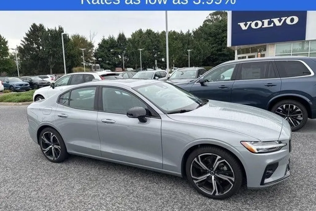 2024 Volvo S60 B5 AWD Core photo 1