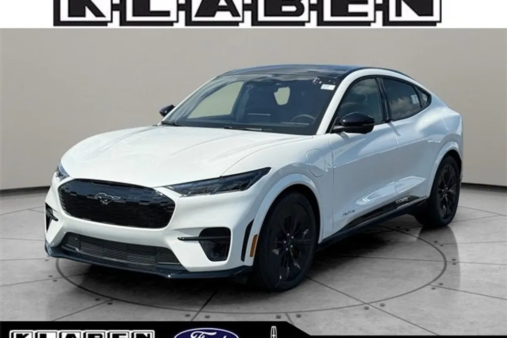2025 Ford Mustang Mach-E GT photo 1