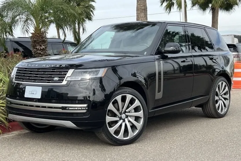 2025 Land Rover Range Rover SE photo 1
