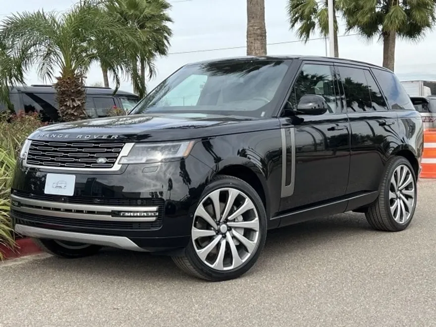 2025 Land Rover Range Rover SE photo 1
