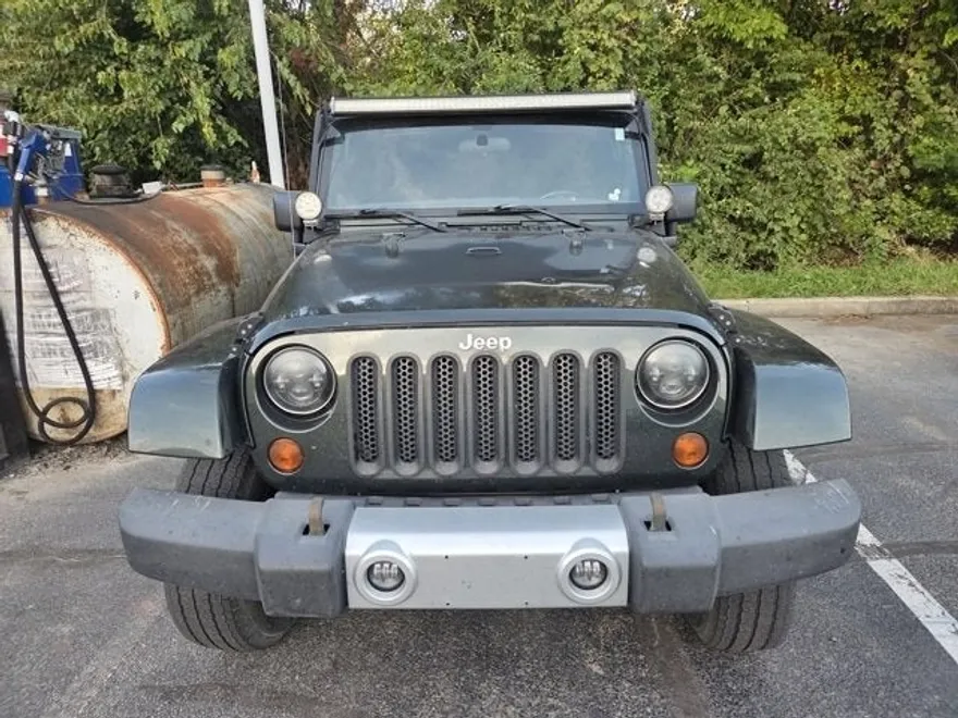 2011 Jeep Wrangler Unlimited Sahara photo 1