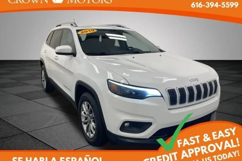 2019 Jeep Cherokee Latitude photo 1