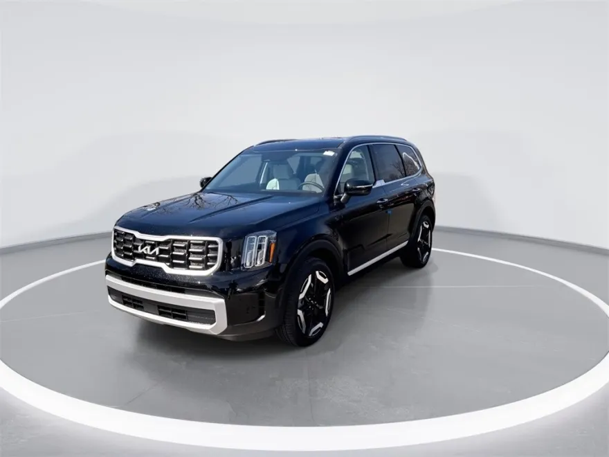 2025 Kia Telluride S photo 1