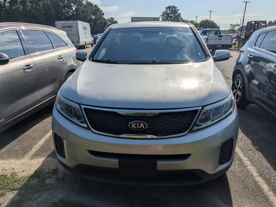 2014 Kia Sorento LX photo 1