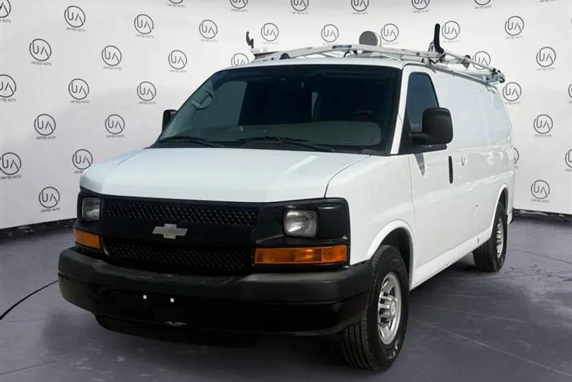 2012 Chevrolet Express 2500 Cargo Van photo 1