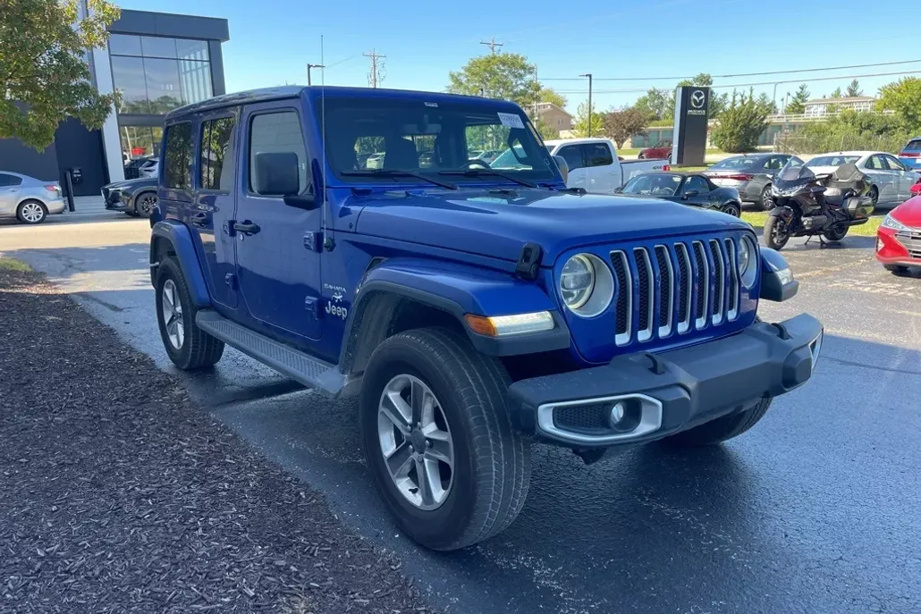 2020 Jeep Wrangler Unlimited Sahara photo 1