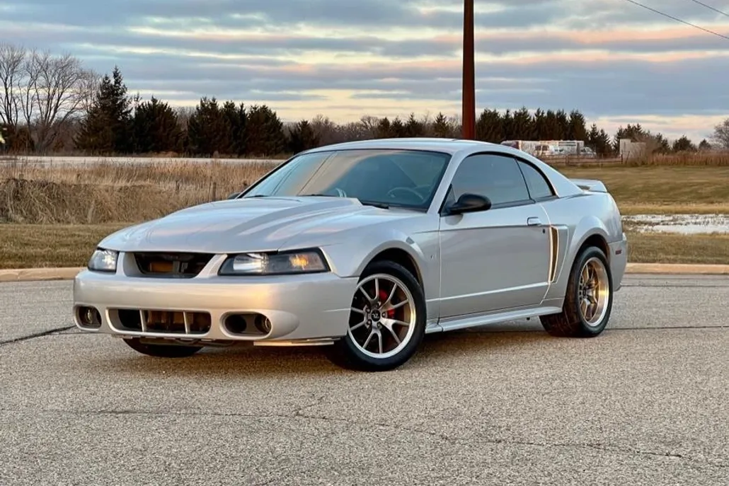 2000 Ford Mustang GT photo 1
