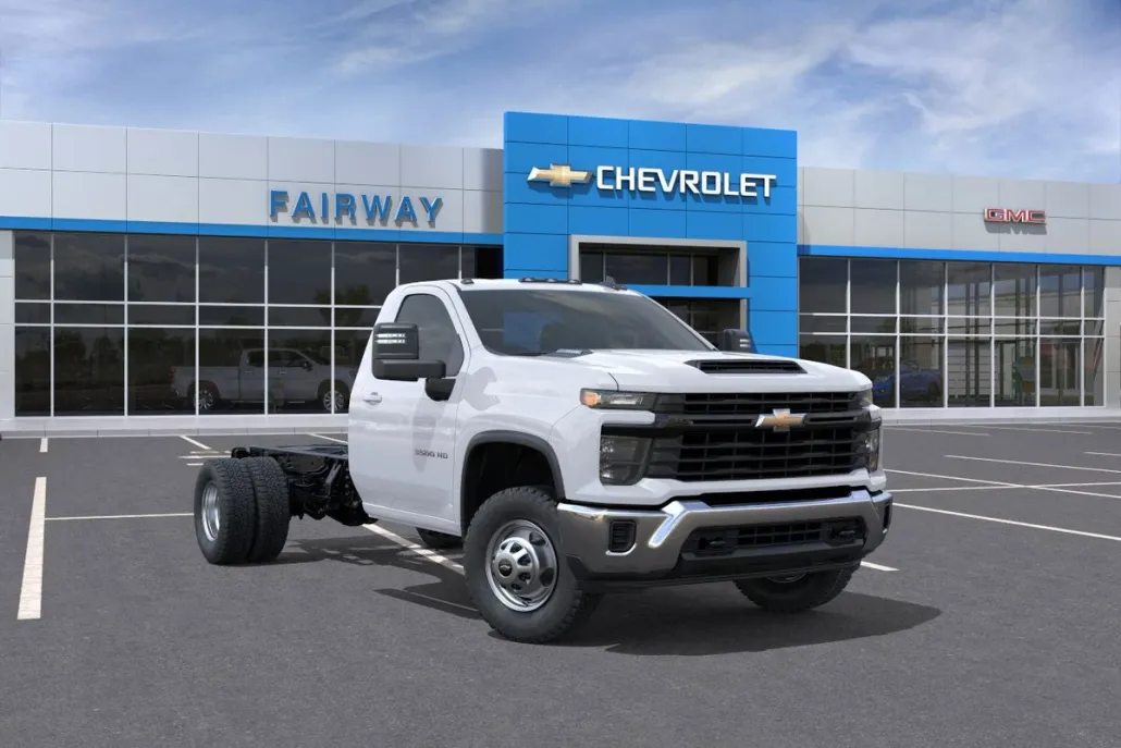 2025 Chevrolet Silverado 3500HD Work Truck photo 1