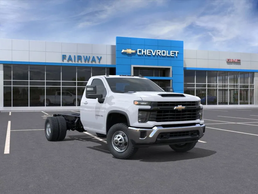 2025 Chevrolet Silverado 3500HD Work Truck photo 1