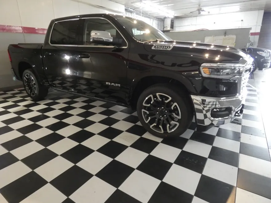 2025 Ram 1500 Limited photo 1