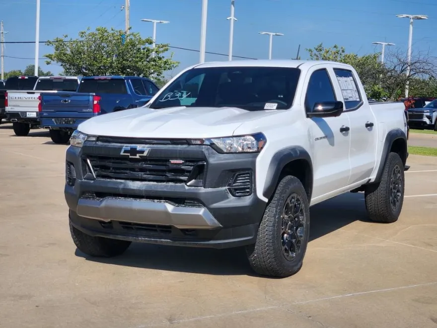 2026 Chevrolet Colorado Trail Boss photo 1