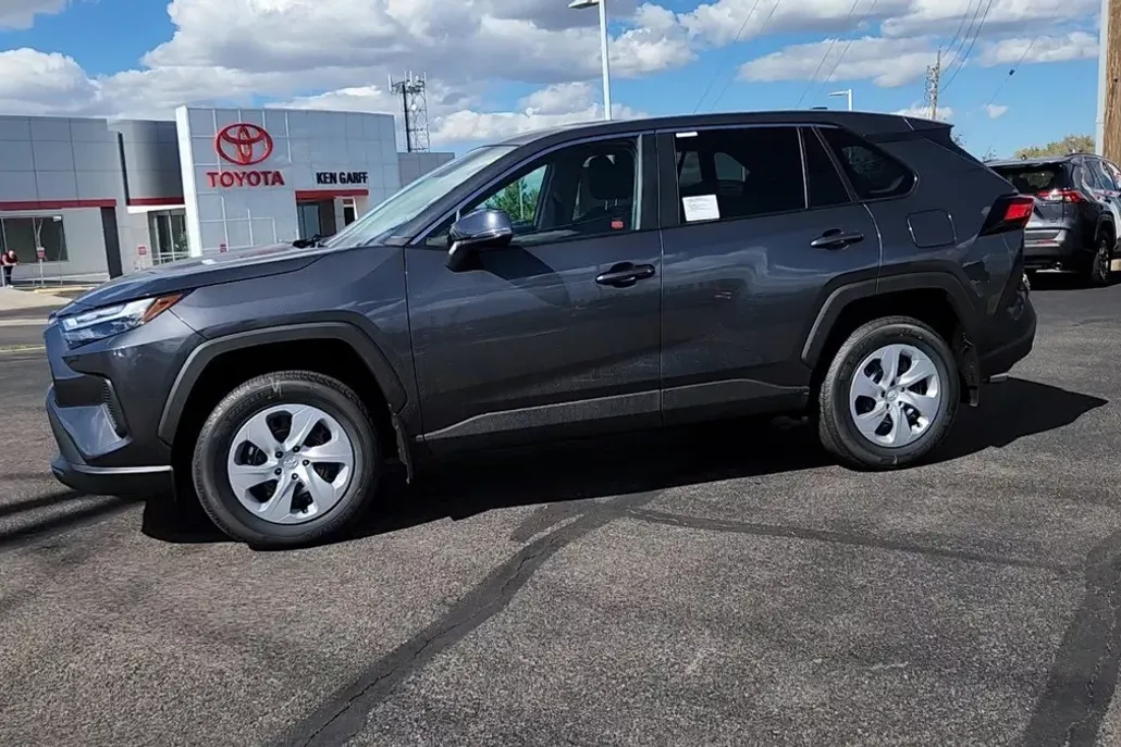 2025 Toyota RAV4 LE photo 1