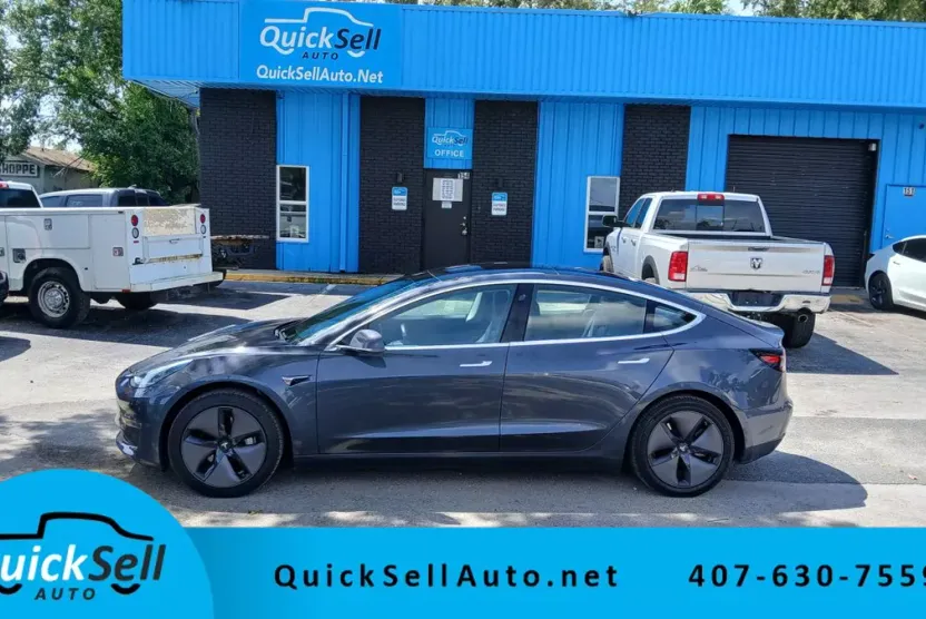 2018 Tesla Model 3 Long Range photo 1
