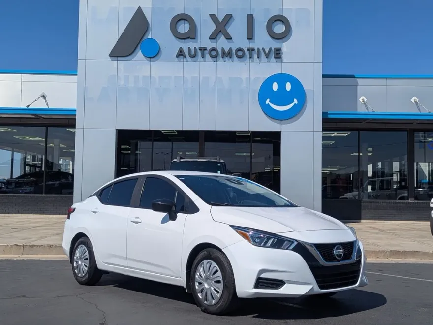 2020 Nissan Versa 1.6 S photo 1