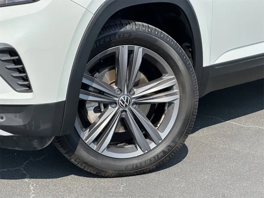 2022 Volkswagen Atlas V6 SE Technology photo 1