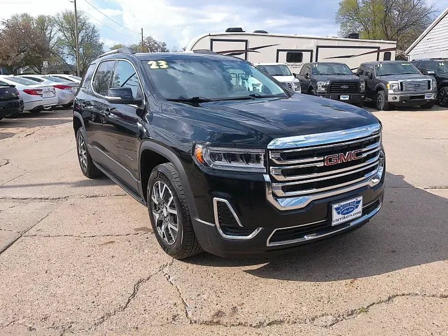 2023 Gmc Acadia SLE photo 1