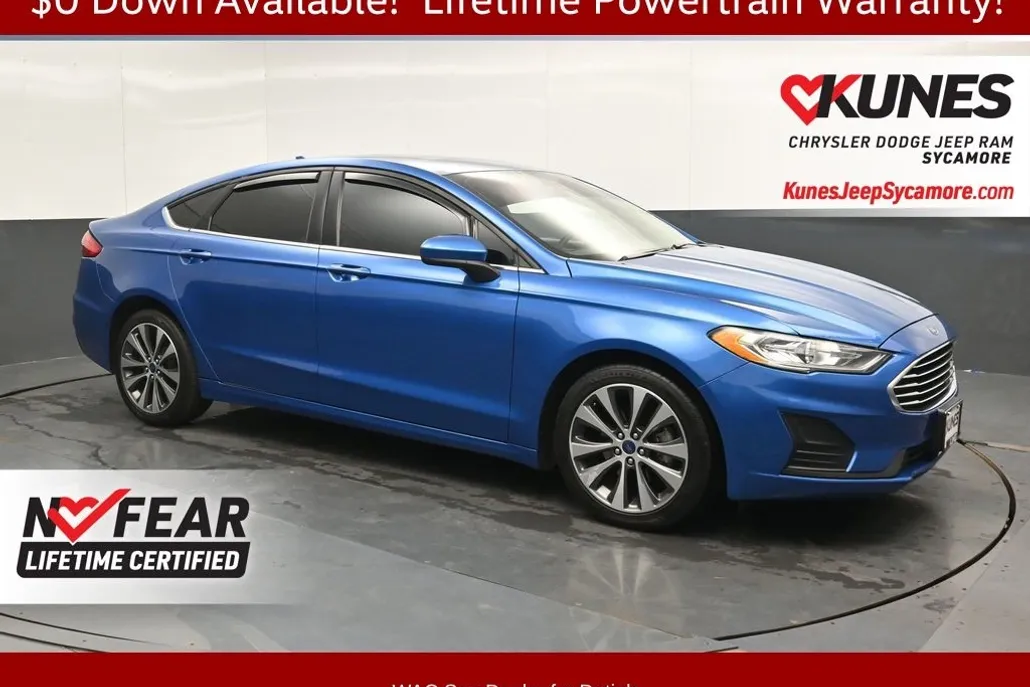 2020 Ford Fusion SE photo 1