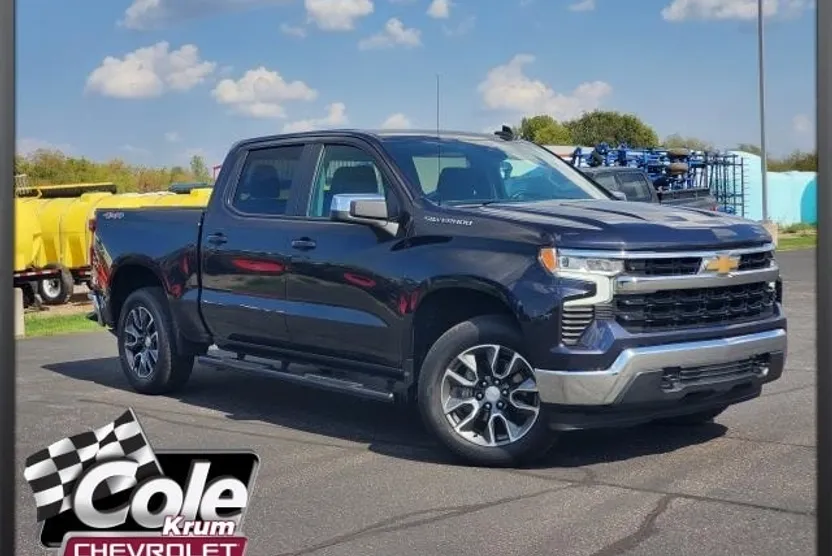 2022 Chevrolet Silverado 1500 LT photo 1