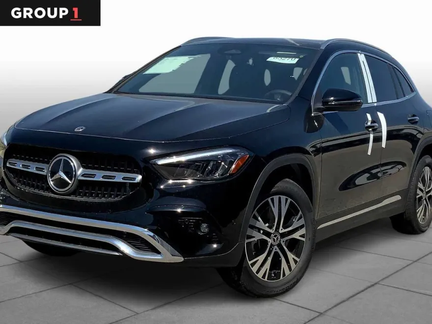 2025 Mercedes Benz GLA 250 4MATIC photo 1
