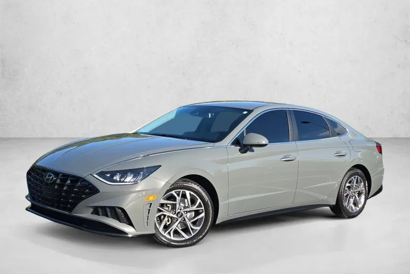 2020 Hyundai Sonata SEL photo 1