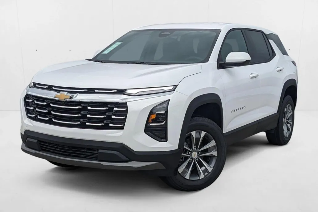 2026 Chevrolet Equinox LT photo 1