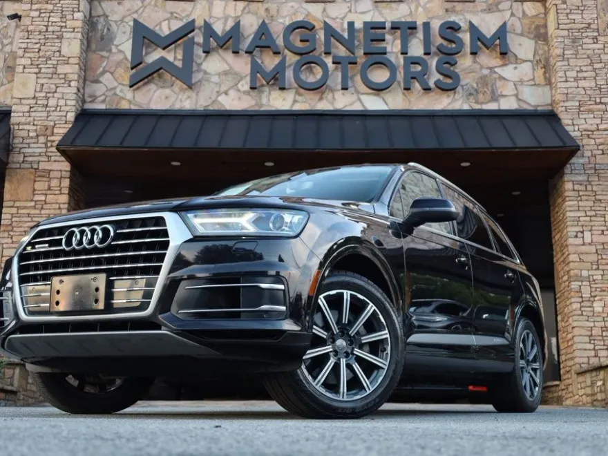 2017 Audi Q7 3.0T Premium Plus photo 1