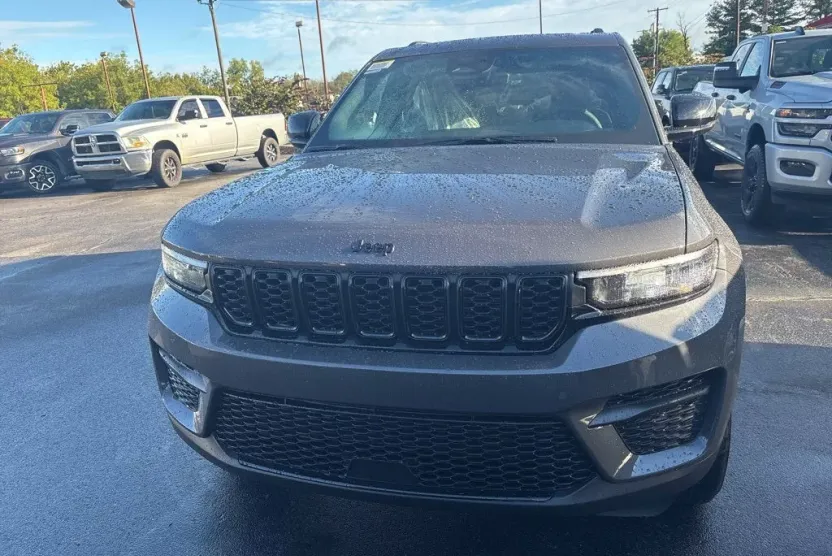 2025 Jeep Grand Cherokee Altitude X photo 1