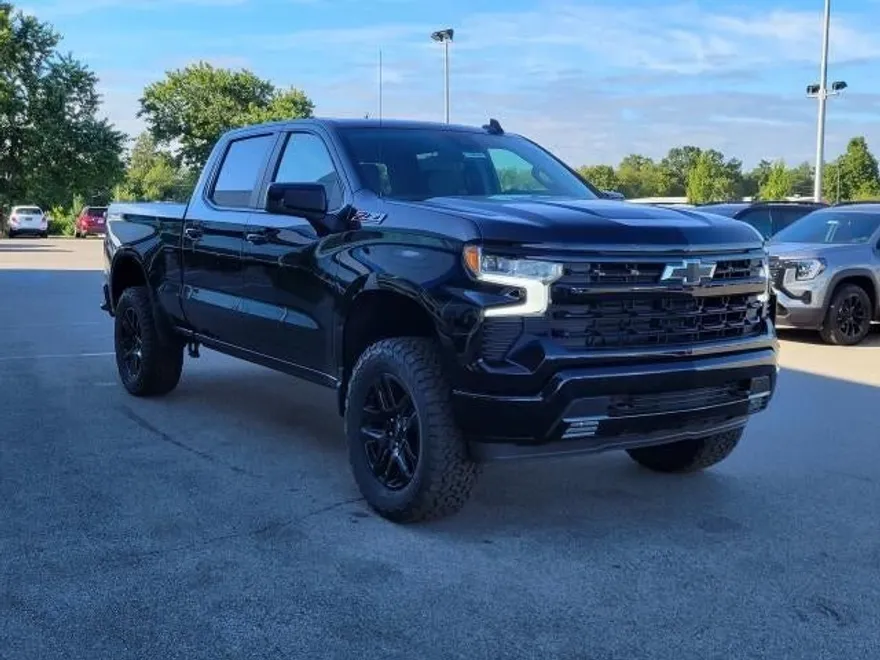 2026 Chevrolet Silverado 1500 RST photo 1