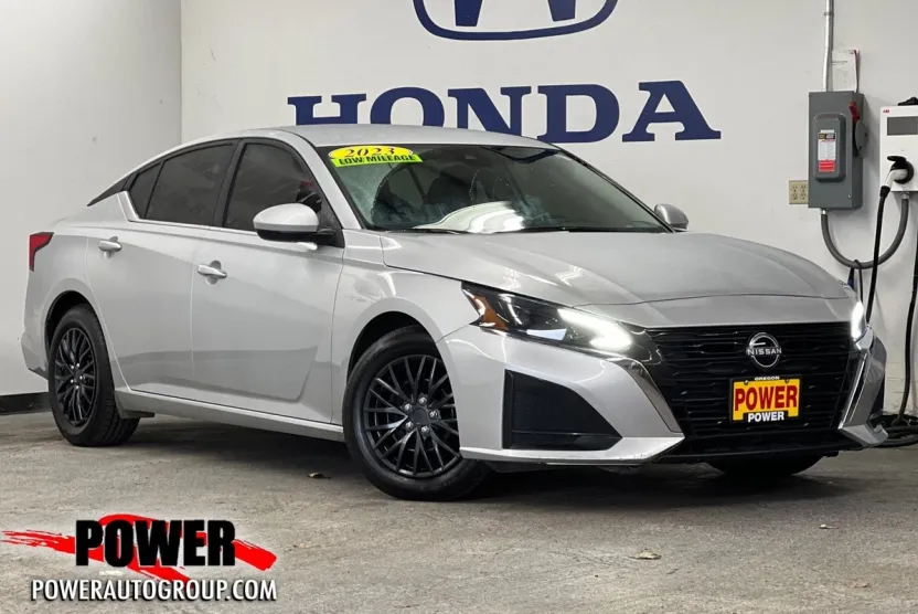 2023 Nissan Altima 2.5 S photo 1