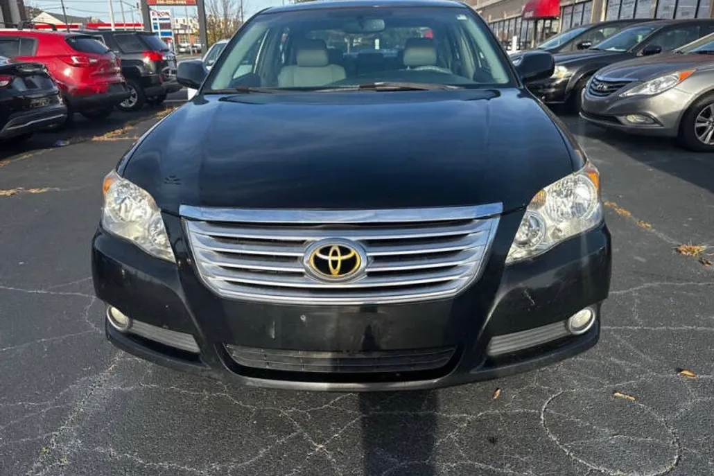 2008 Toyota Avalon XLS photo 1