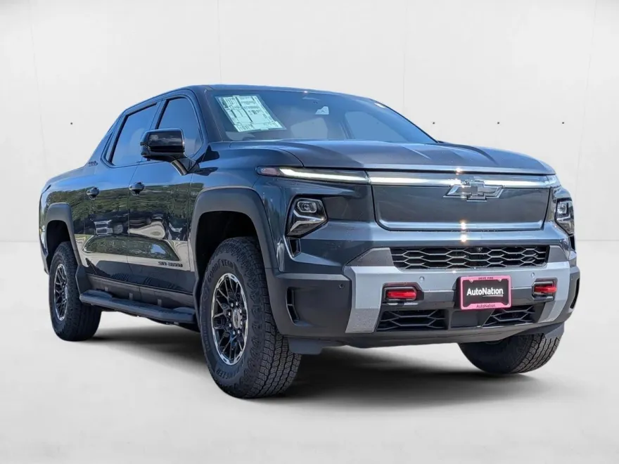 2026 Chevrolet Silverado EV Trail Boss photo 1